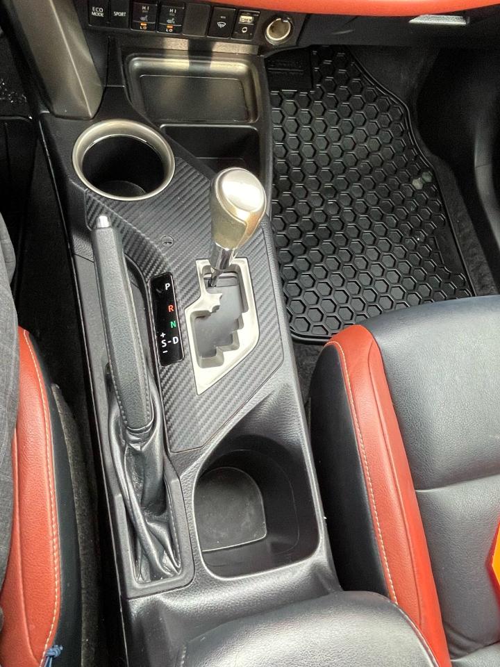 2015 Toyota RAV4 LIMITED  Photo