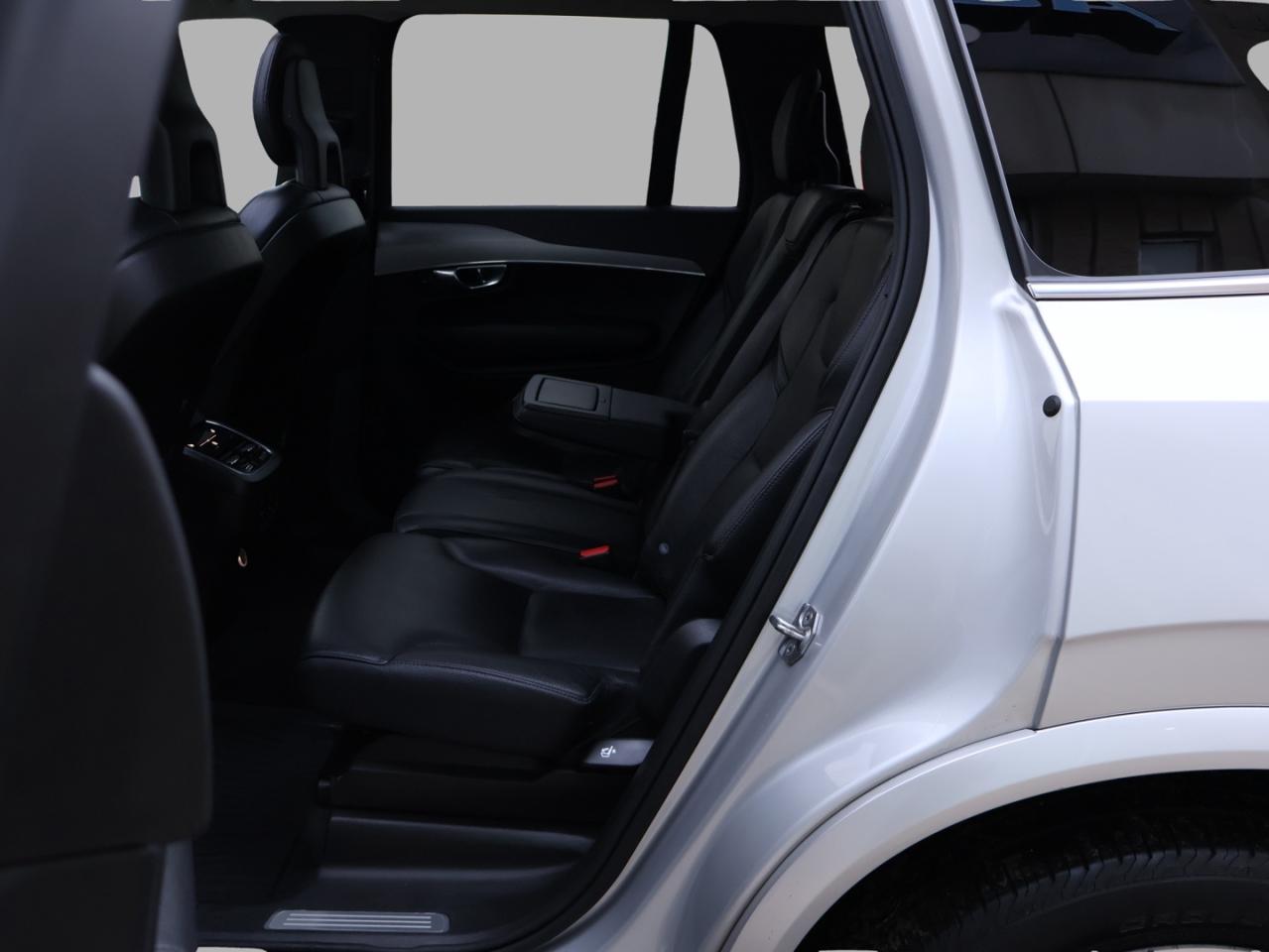 2020 Volvo XC90 T6 MOMENTOUM AWD CERTIFIED *7 SEATS*2nd WINTER* CAMERA NAV BLUETOOTH LEATHER HEATED SEATS PANO ROOF CRUISE ALLOYS Photo