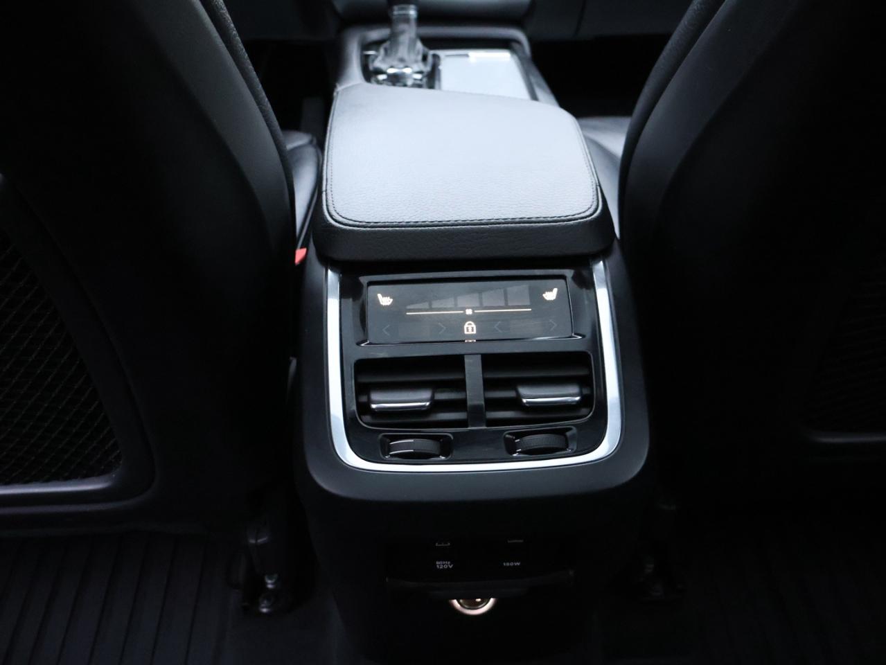 2020 Volvo XC90 T6 MOMENTOUM AWD CERTIFIED *7 SEATS*2nd WINTER* CAMERA NAV BLUETOOTH LEATHER HEATED SEATS PANO ROOF CRUISE ALLOYS Photo