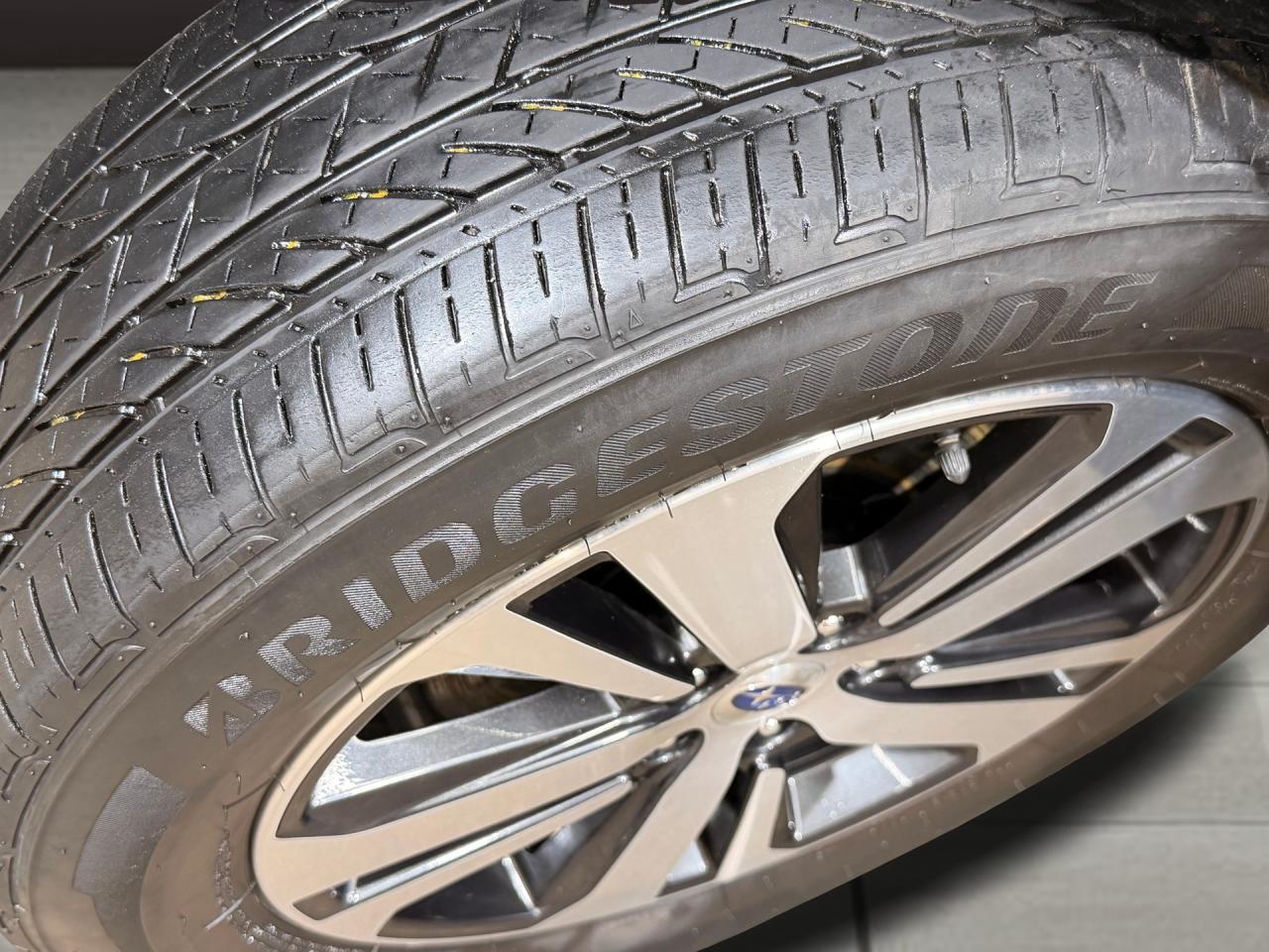 2018 Subaru Outback 3.6R Limited w/EyeSight+Roof+CLEAN CARFAX Photo