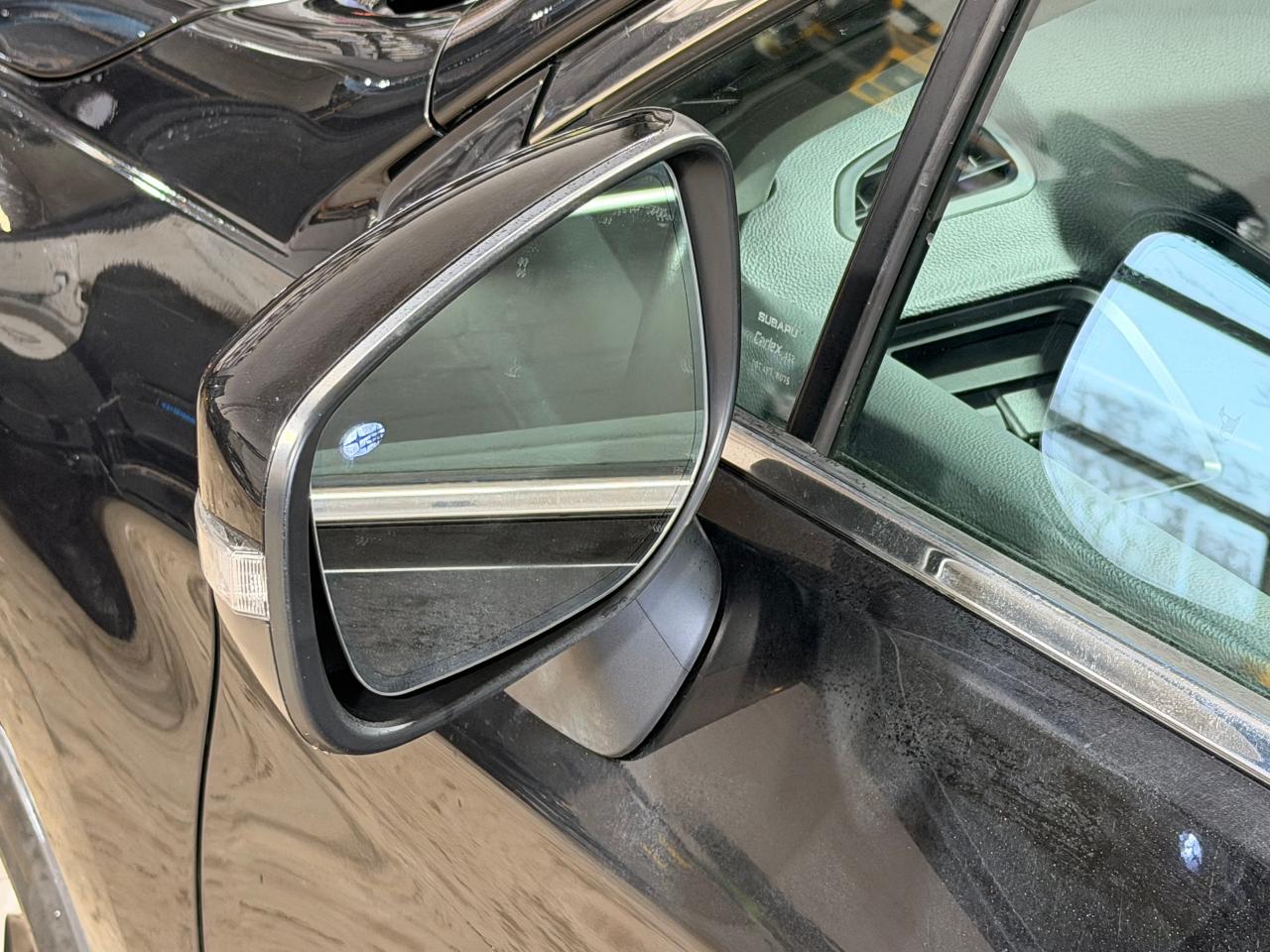 2018 Subaru Outback 3.6R Limited w/EyeSight+Roof+CLEAN CARFAX Photo