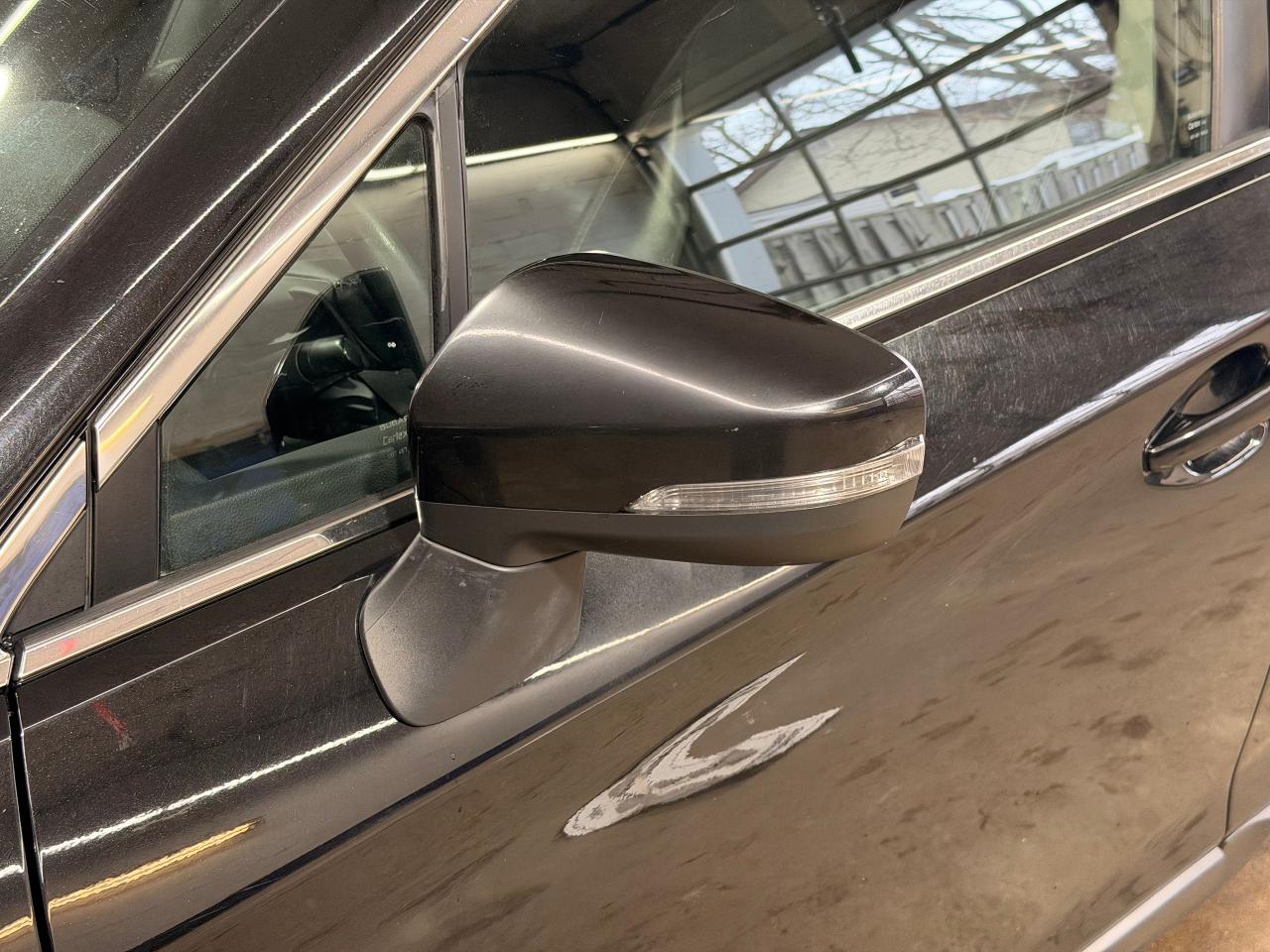 2018 Subaru Outback 3.6R Limited w/EyeSight+Roof+CLEAN CARFAX Photo