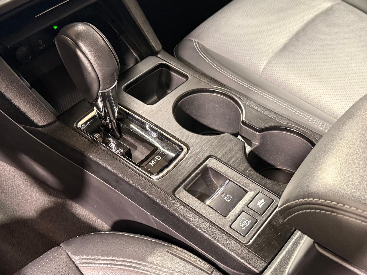 2018 Subaru Outback 3.6R Limited w/EyeSight+Roof+CLEAN CARFAX Photo