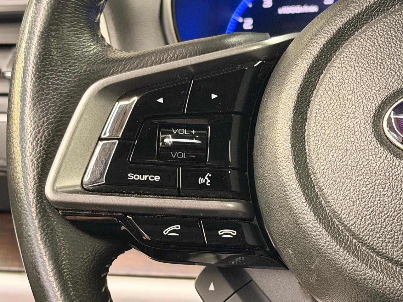 2018 Subaru Outback 3.6R Limited w/EyeSight+Roof+CLEAN CARFAX Photo