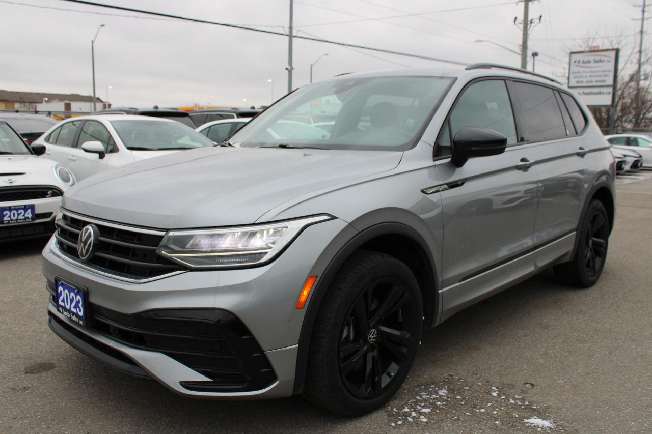 2023 Volkswagen Tiguan Comfortline R-Line Black Edition Photo2