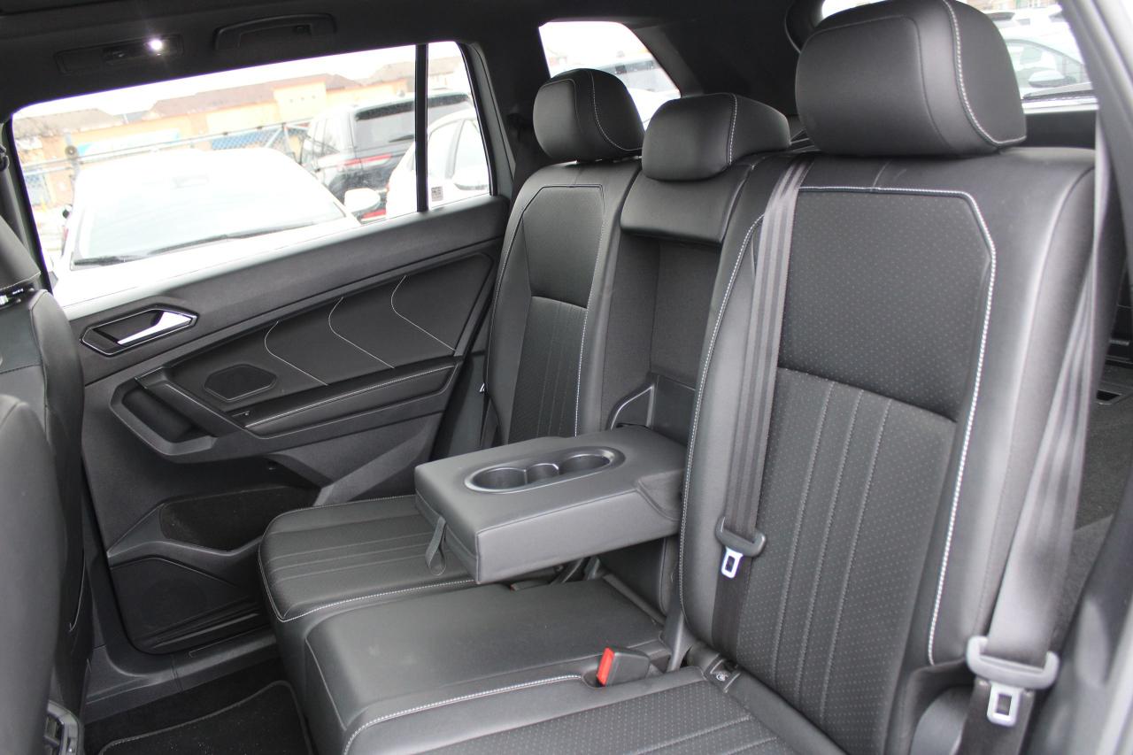 2023 Volkswagen Tiguan Comfortline R-Line Black Edition Photo