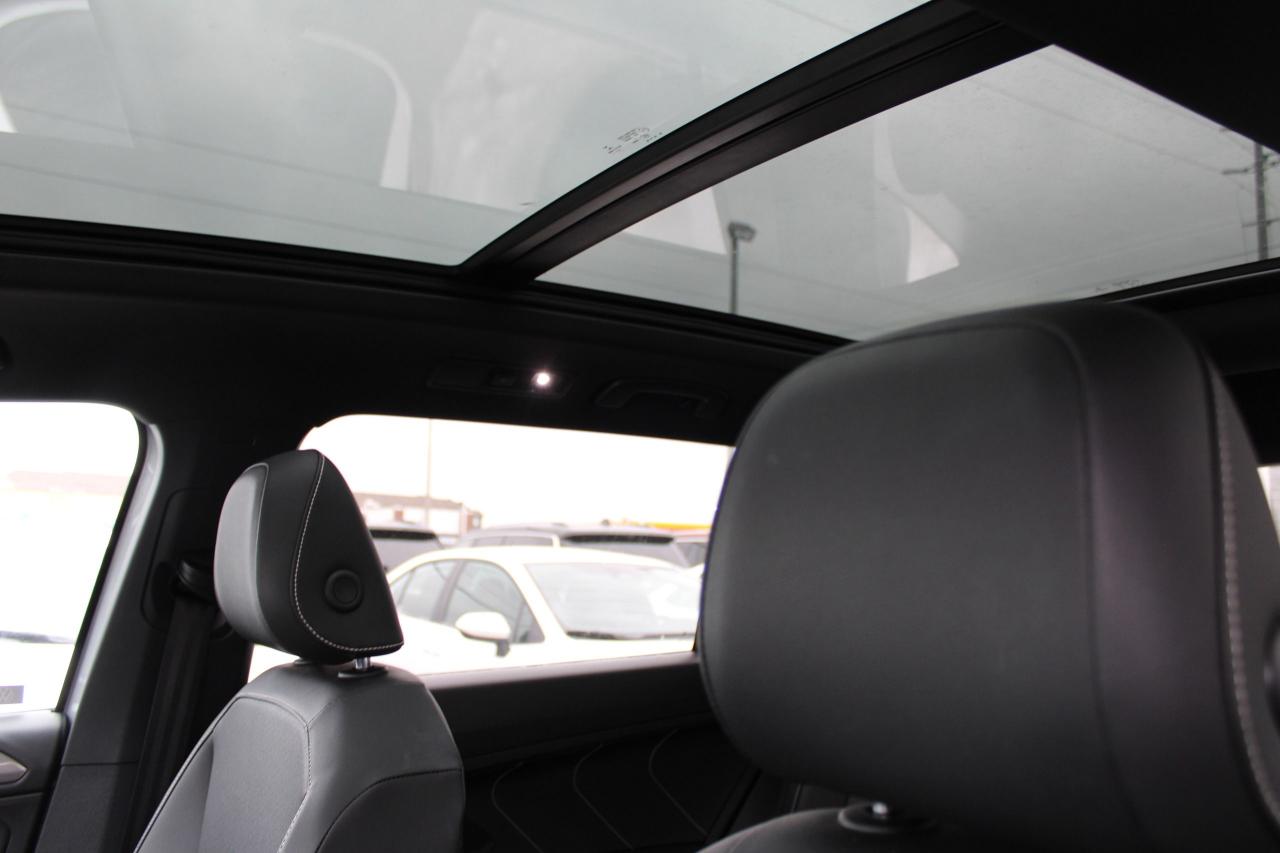 2023 Volkswagen Tiguan Comfortline R-Line Black Edition Photo