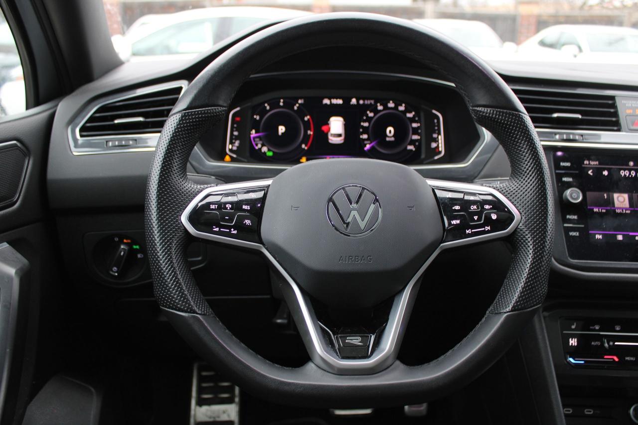 2023 Volkswagen Tiguan Comfortline R-Line Black Edition Photo