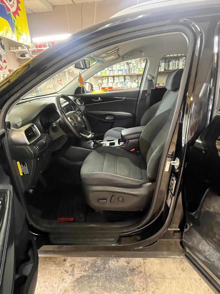 2017 Kia Sorento AWD 4dr LX Turbo Photo