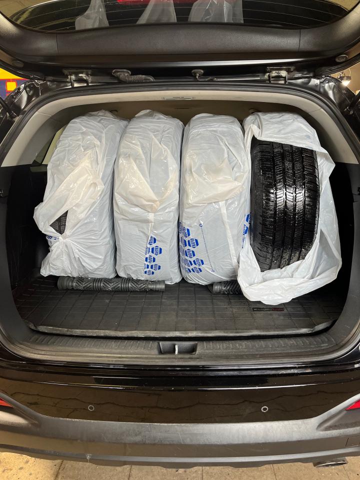 2017 Kia Sorento AWD 4dr LX Turbo Photo