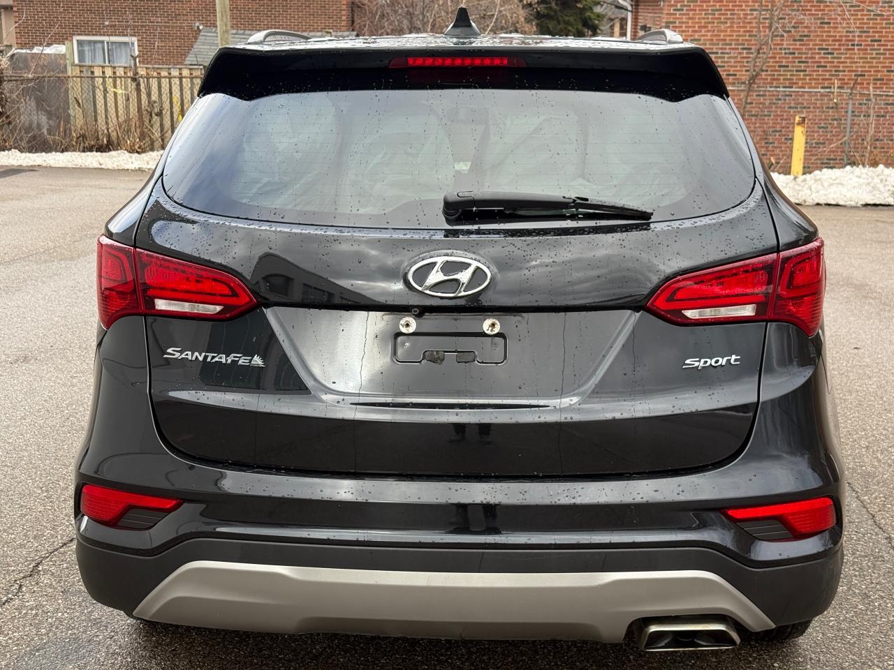 2017 Hyundai Santa Fe Sport  Photo