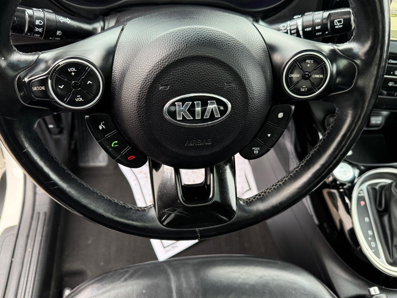 2015 Kia Soul SX Photo