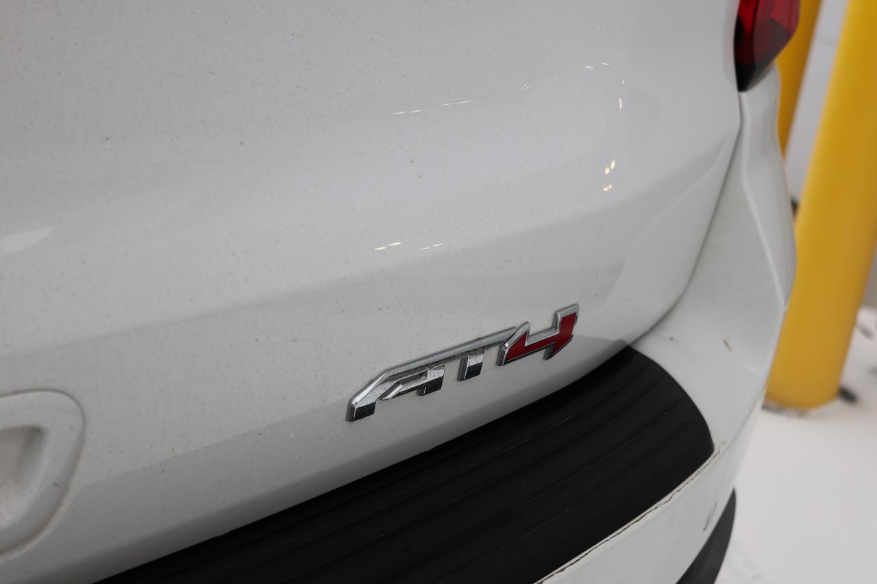 2025 GMC Yukon XL AT4 6.2L V8 - PANOROOF|CAMERA|BLINDSPOT|BOSE Photo