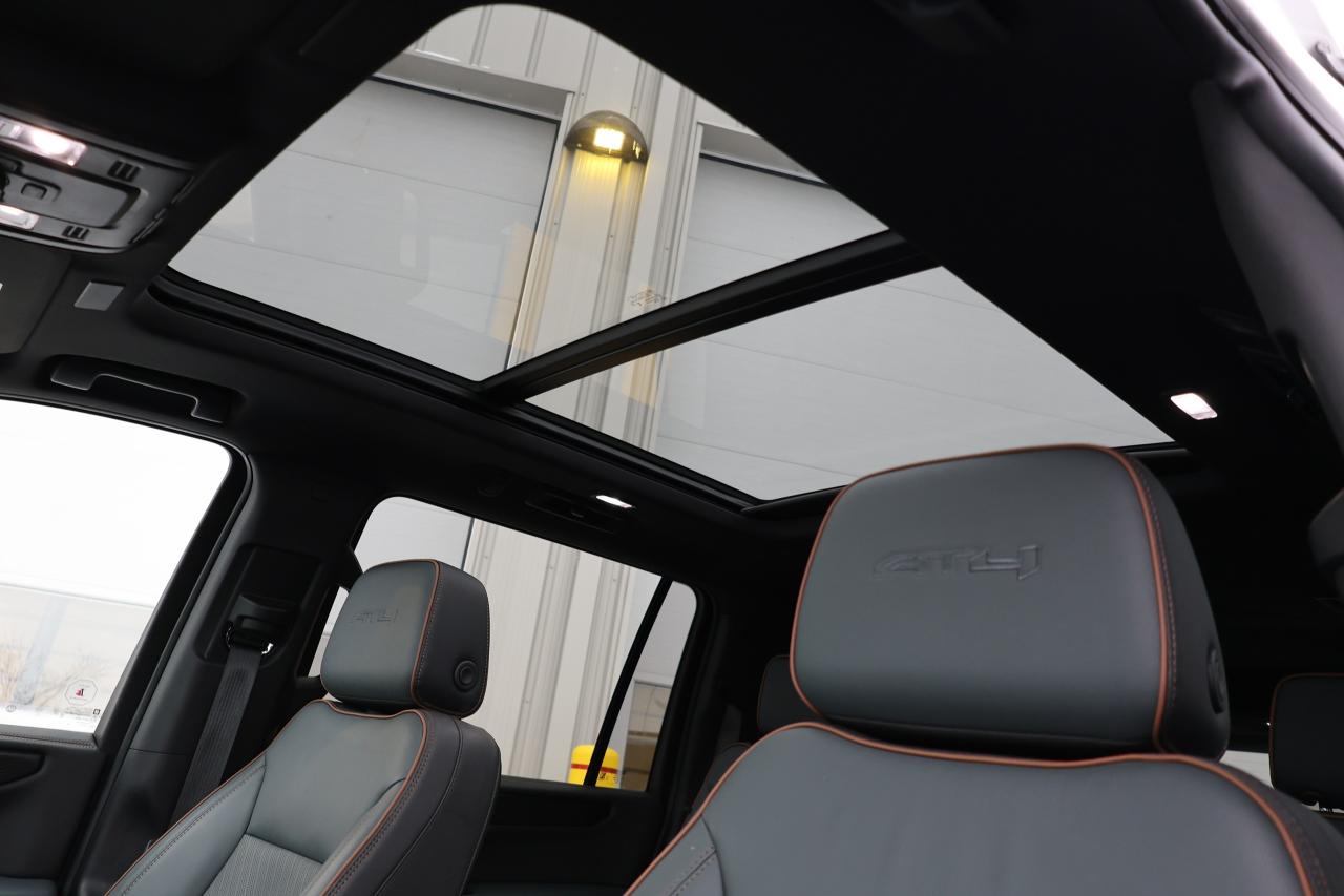 2025 GMC Yukon XL AT4 6.2L V8 - PANOROOF|CAMERA|BLINDSPOT|BOSE Photo