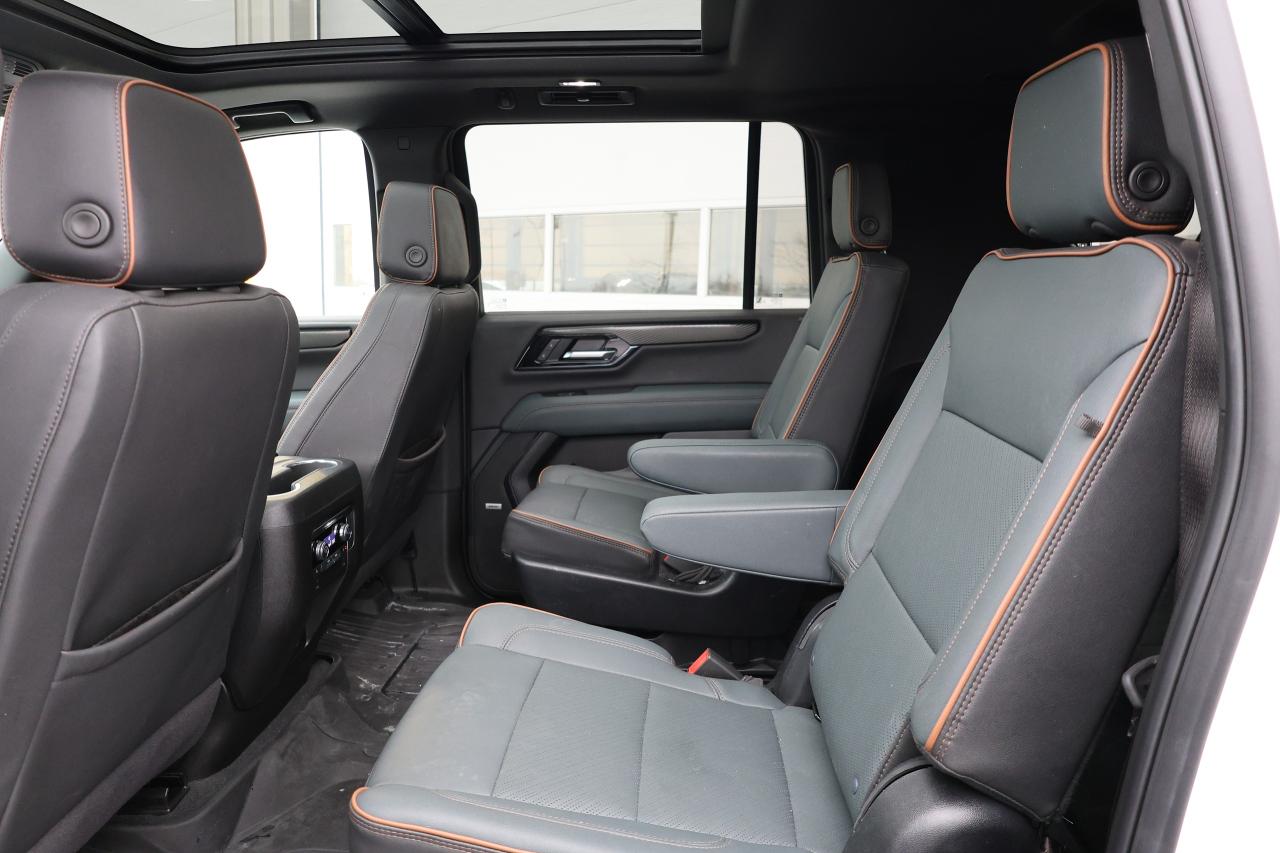 2025 GMC Yukon XL AT4 6.2L V8 - PANOROOF|CAMERA|BLINDSPOT|BOSE Photo