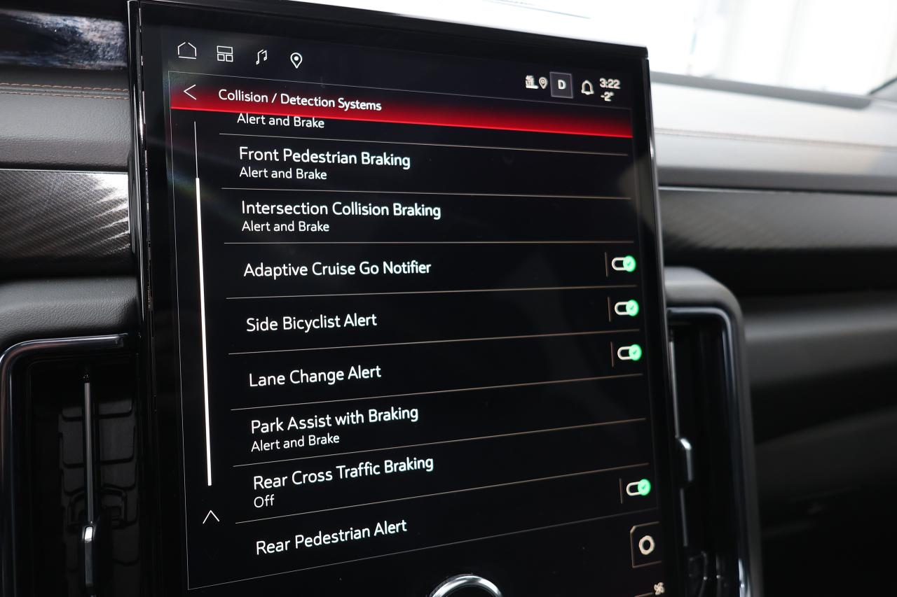 2025 GMC Yukon XL AT4 6.2L V8 - PANOROOF|CAMERA|BLINDSPOT|BOSE Photo