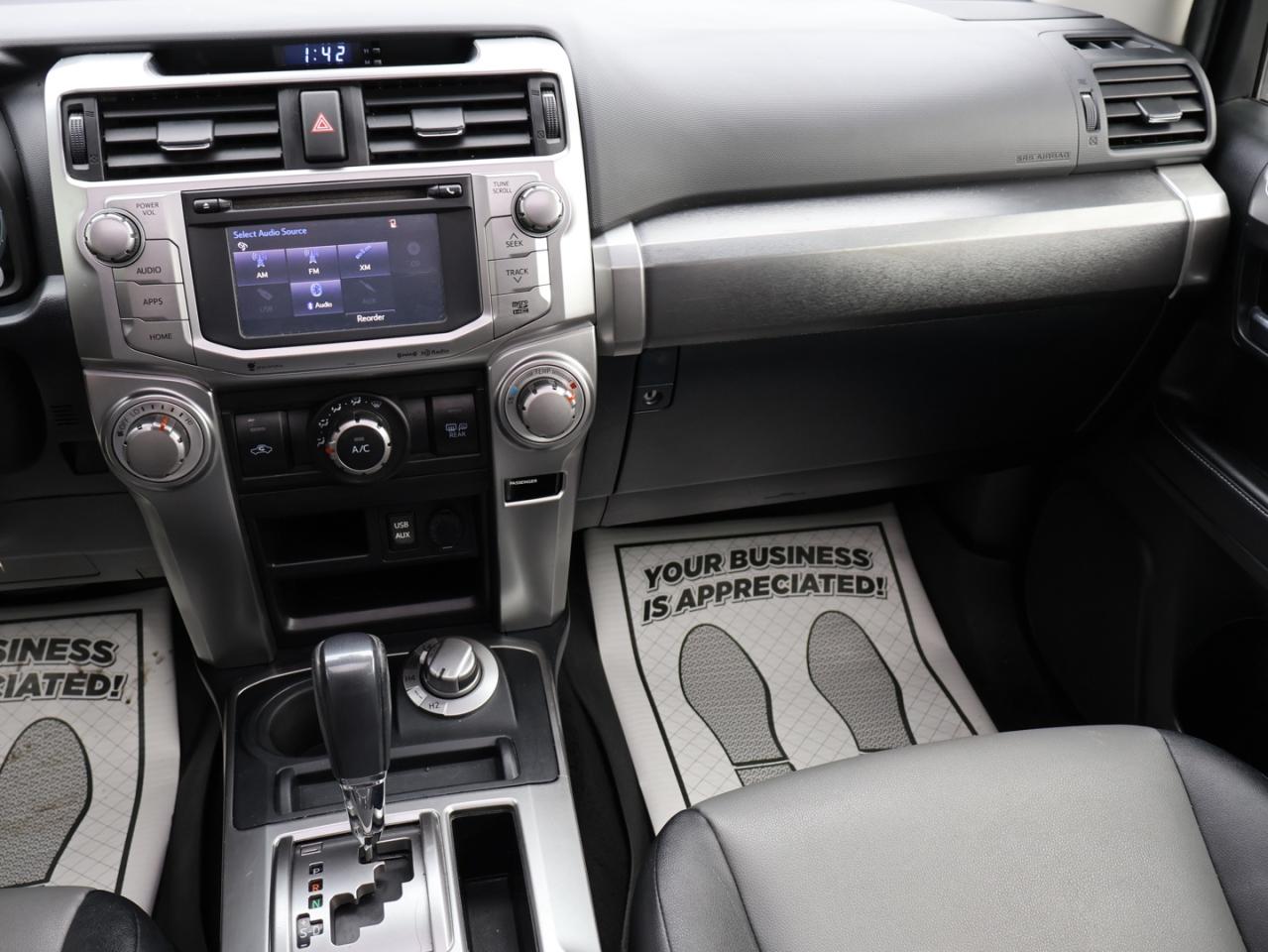 2017 Toyota 4Runner PREMIUM PKG 4WD CERTIFIED *ACCIDENT FREE*2nd WINTER* CAMERA NAV BLUETOOTH LEATHER HEATED SEATS CRUISE ALLOYS Photo