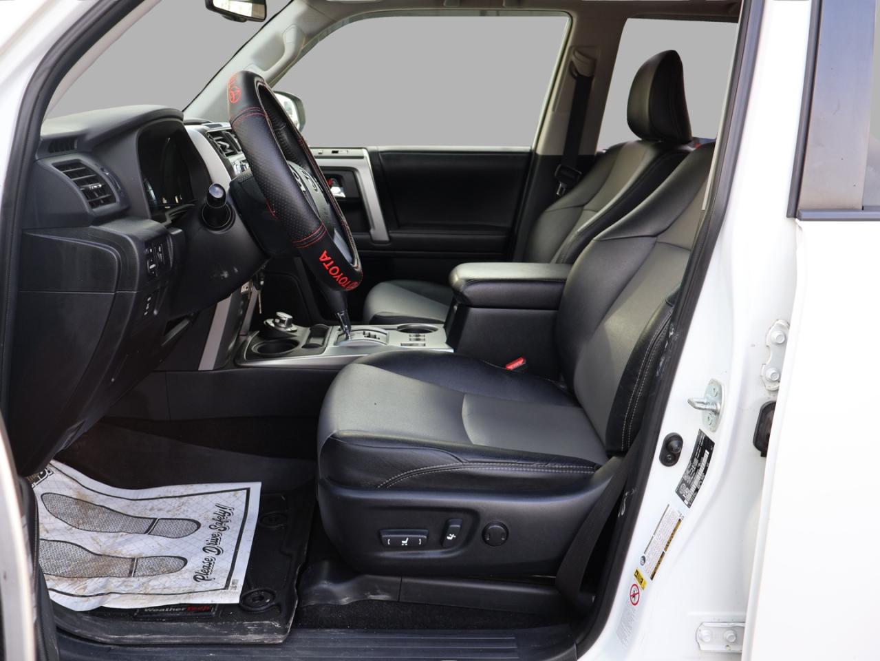 2017 Toyota 4Runner PREMIUM PKG 4WD CERTIFIED *ACCIDENT FREE*2nd WINTER* CAMERA NAV BLUETOOTH LEATHER HEATED SEATS CRUISE ALLOYS Photo