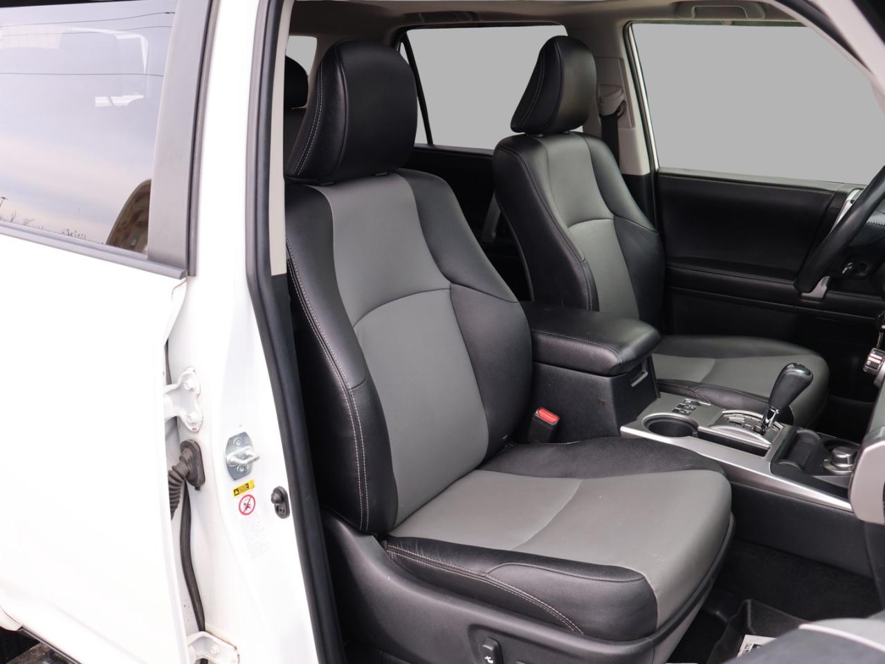 2017 Toyota 4Runner PREMIUM PKG 4WD CERTIFIED *ACCIDENT FREE*2nd WINTER* CAMERA NAV BLUETOOTH LEATHER HEATED SEATS CRUISE ALLOYS Photo