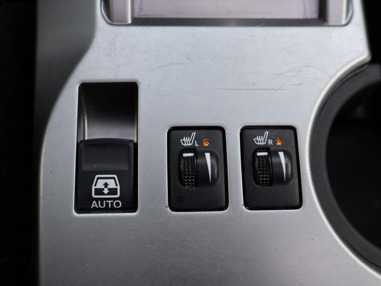 2017 Toyota 4Runner PREMIUM PKG 4WD CERTIFIED *ACCIDENT FREE*2nd WINTER* CAMERA NAV BLUETOOTH LEATHER HEATED SEATS CRUISE ALLOYS Photo