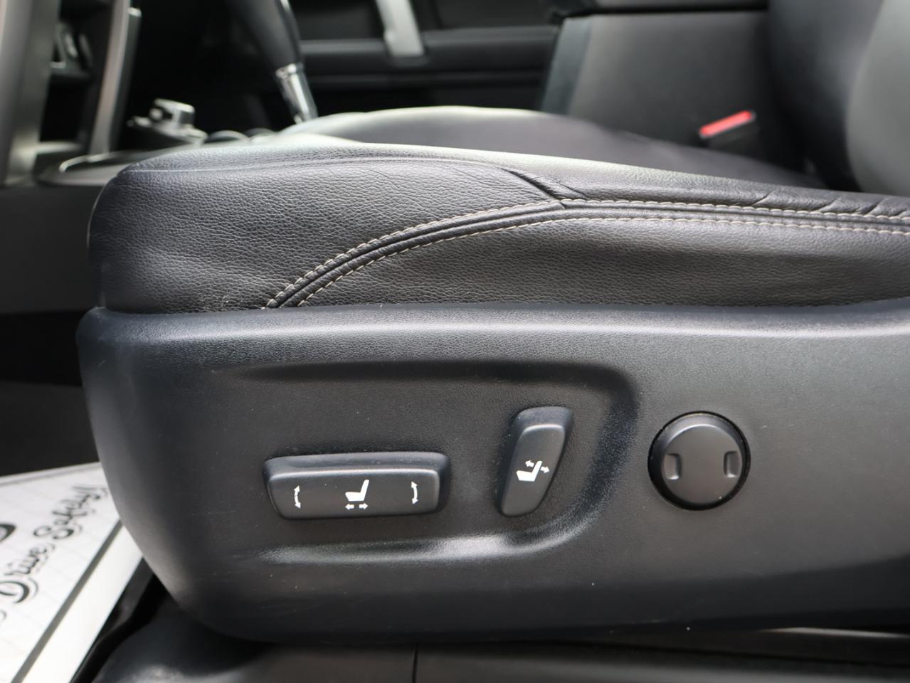 2017 Toyota 4Runner PREMIUM PKG 4WD CERTIFIED *ACCIDENT FREE*2nd WINTER* CAMERA NAV BLUETOOTH LEATHER HEATED SEATS CRUISE ALLOYS Photo