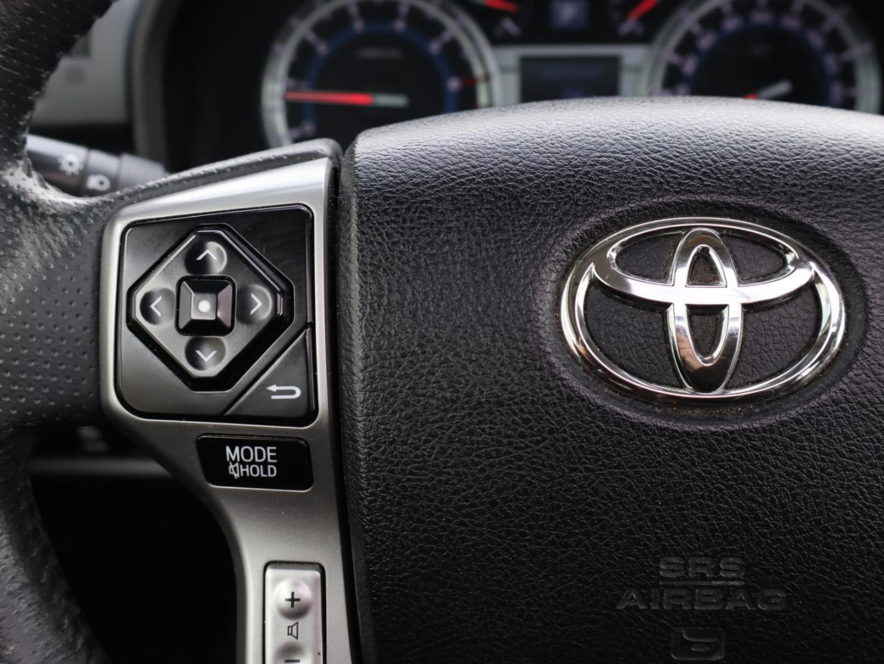 2017 Toyota 4Runner PREMIUM PKG 4WD CERTIFIED *ACCIDENT FREE*2nd WINTER* CAMERA NAV BLUETOOTH LEATHER HEATED SEATS CRUISE ALLOYS Photo