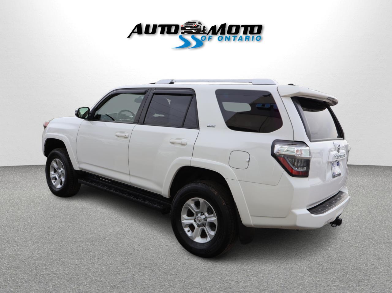 2017 Toyota 4Runner PREMIUM PKG 4WD CERTIFIED *ACCIDENT FREE*2nd WINTER* CAMERA NAV BLUETOOTH LEATHER HEATED SEATS CRUISE ALLOYS Photo