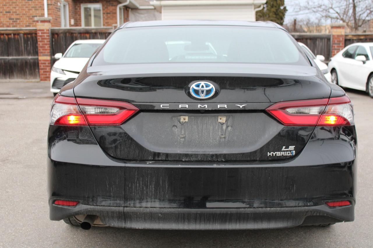 2024 Toyota Camry HYBRID LE Photo