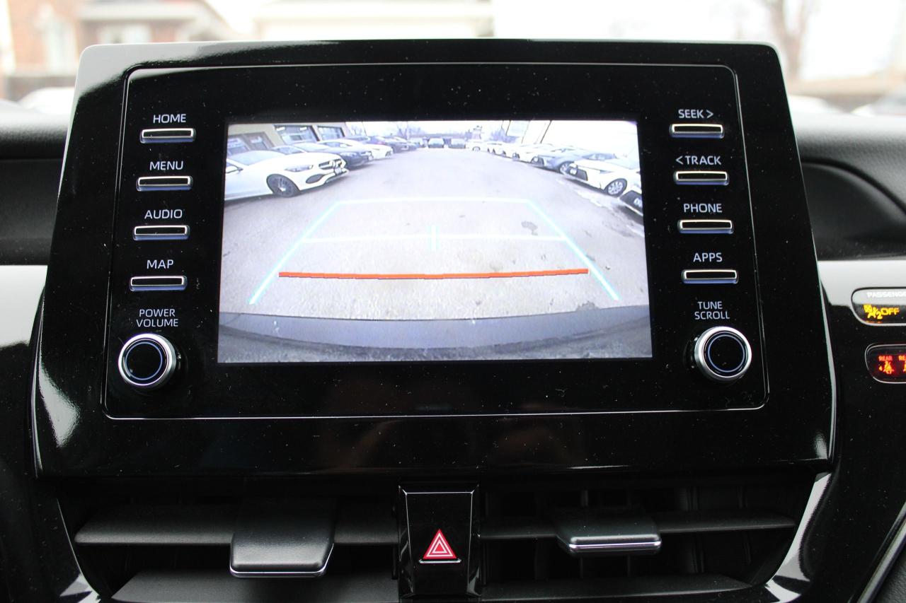 2024 Toyota Camry HYBRID LE Photo