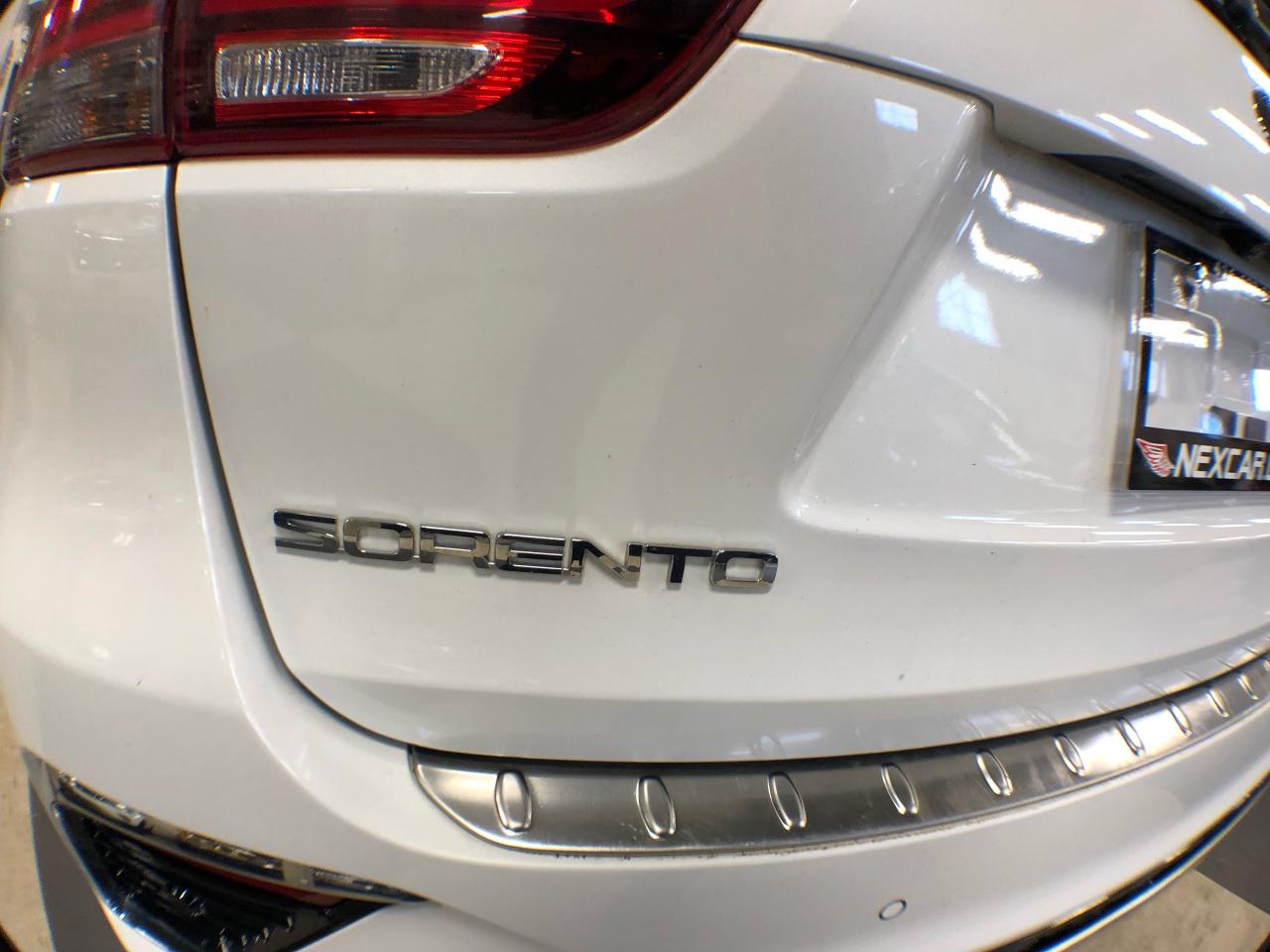 2019 Kia Sorento SXL LIMITED AWD 7 PASS LEATHER PAN/ROOF NAV CAMERA Photo