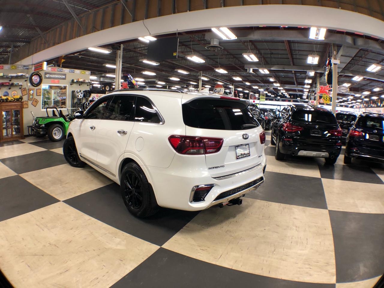 2019 Kia Sorento SXL LIMITED AWD 7 PASS LEATHER PAN/ROOF NAV CAMERA Photo