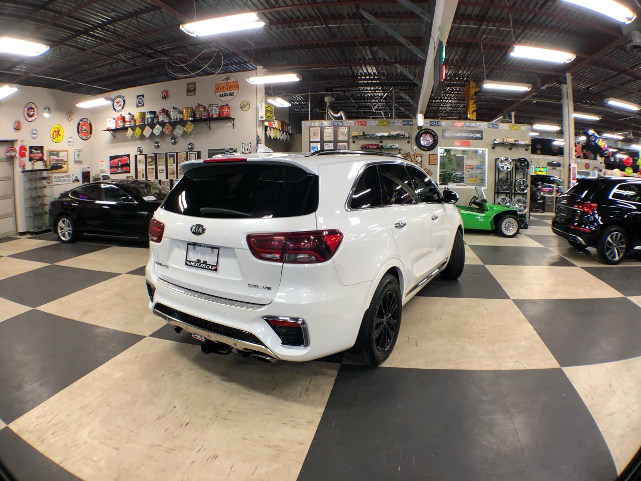 2019 Kia Sorento SXL LIMITED AWD 7 PASS LEATHER PAN/ROOF NAV CAMERA Photo