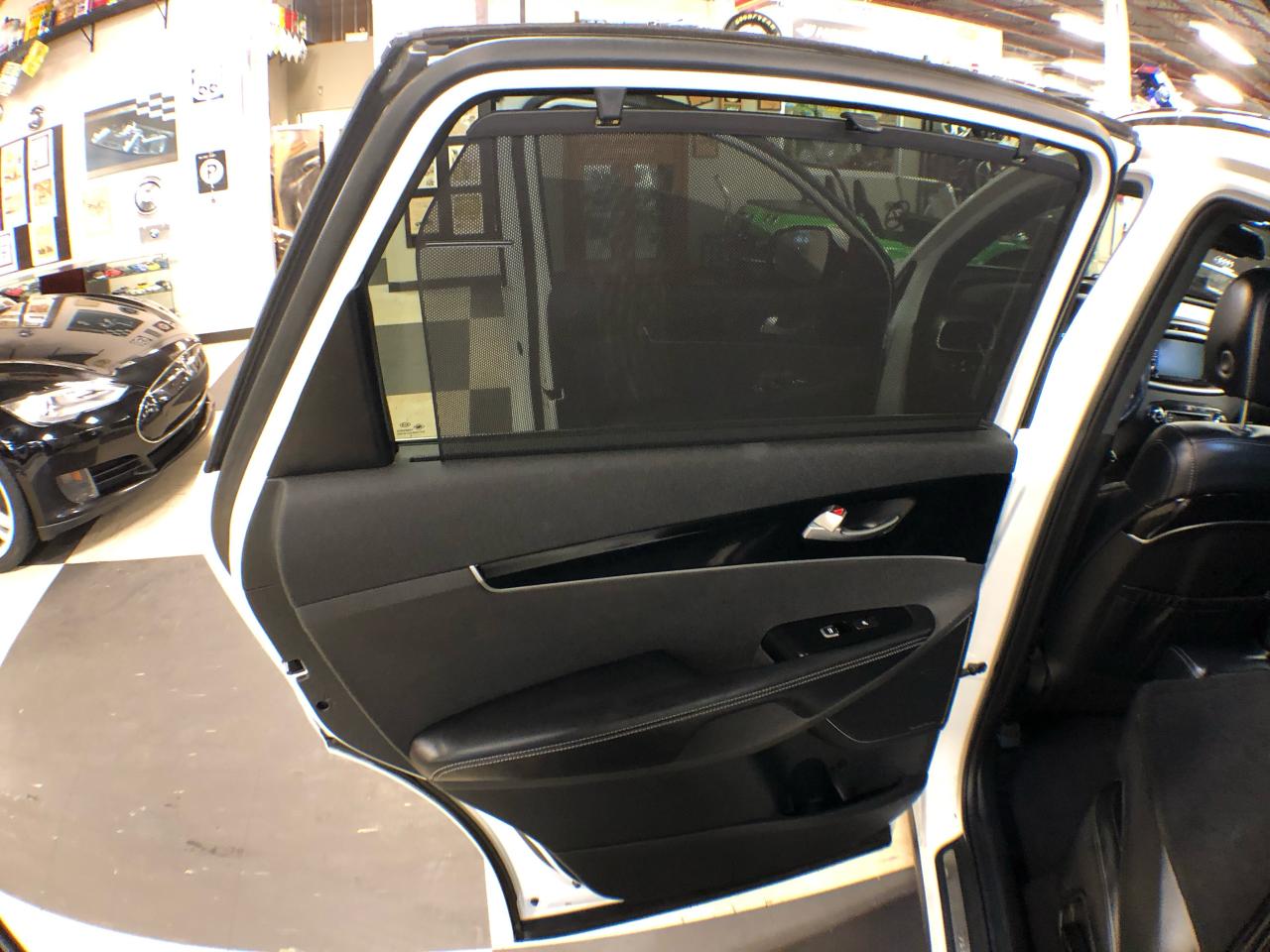 2019 Kia Sorento SXL LIMITED AWD 7 PASS LEATHER PAN/ROOF NAV CAMERA Photo