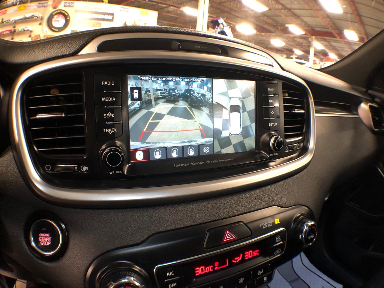 2019 Kia Sorento SXL LIMITED AWD 7 PASS LEATHER PAN/ROOF NAV CAMERA Photo