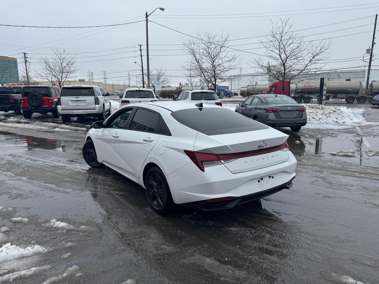 2021 Hyundai Elantra PREFERRED P/SUNROOF CARPLAY L/ASSIST B/SPOT CAMERA Photo4