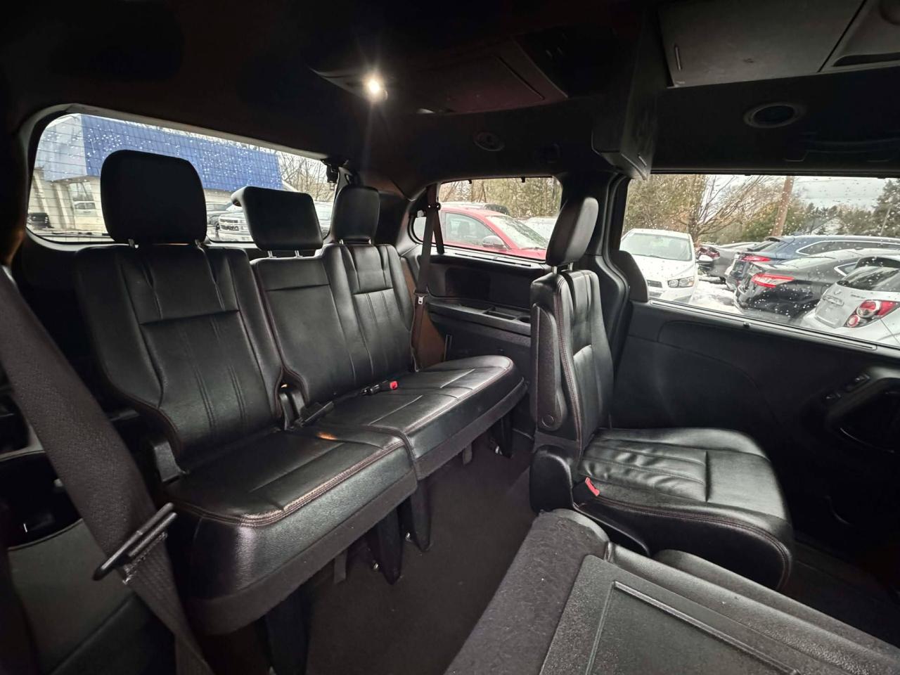 2017 Dodge Grand Caravan GT - Photo #10