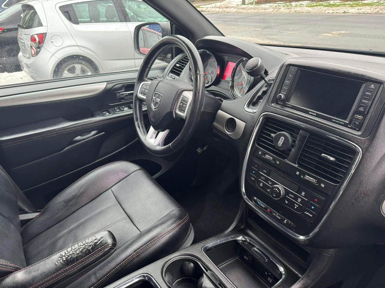 2017 Dodge Grand Caravan GT - Photo #16