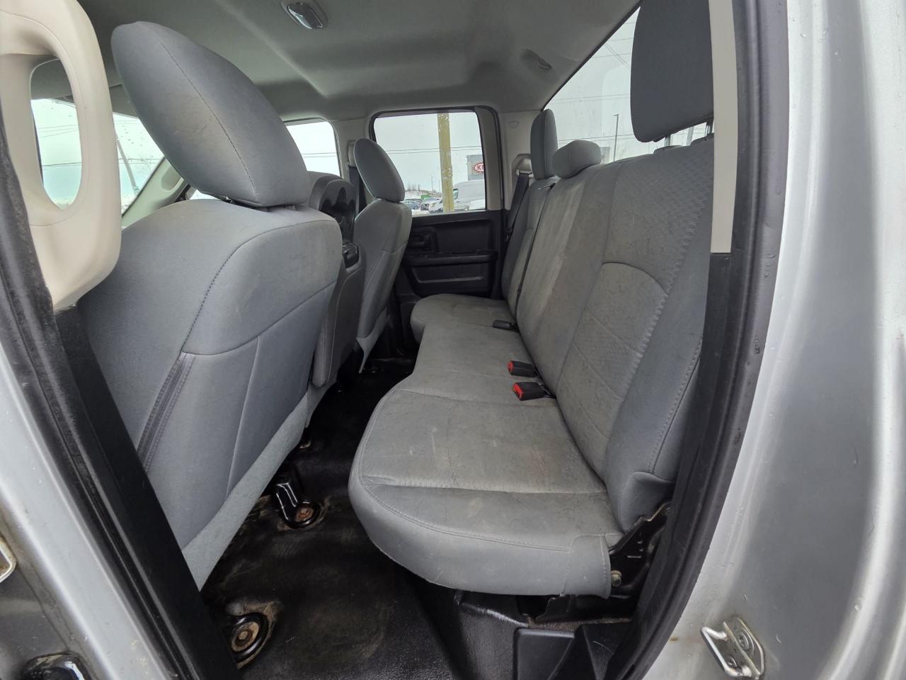 2016 RAM 1500 ST, 4X4, IRREPARABLE TITLE, ONLY 128KMS, WRITEOFF Photo