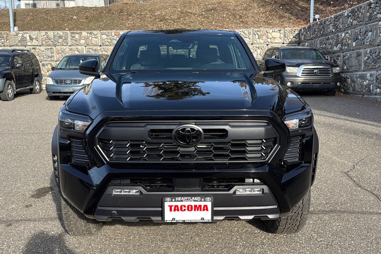 2026 Toyota Tacoma Double Cab AT TRD Off Road Photo1