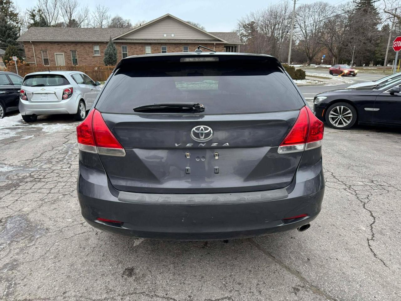 2011 Toyota Venza  Photo
