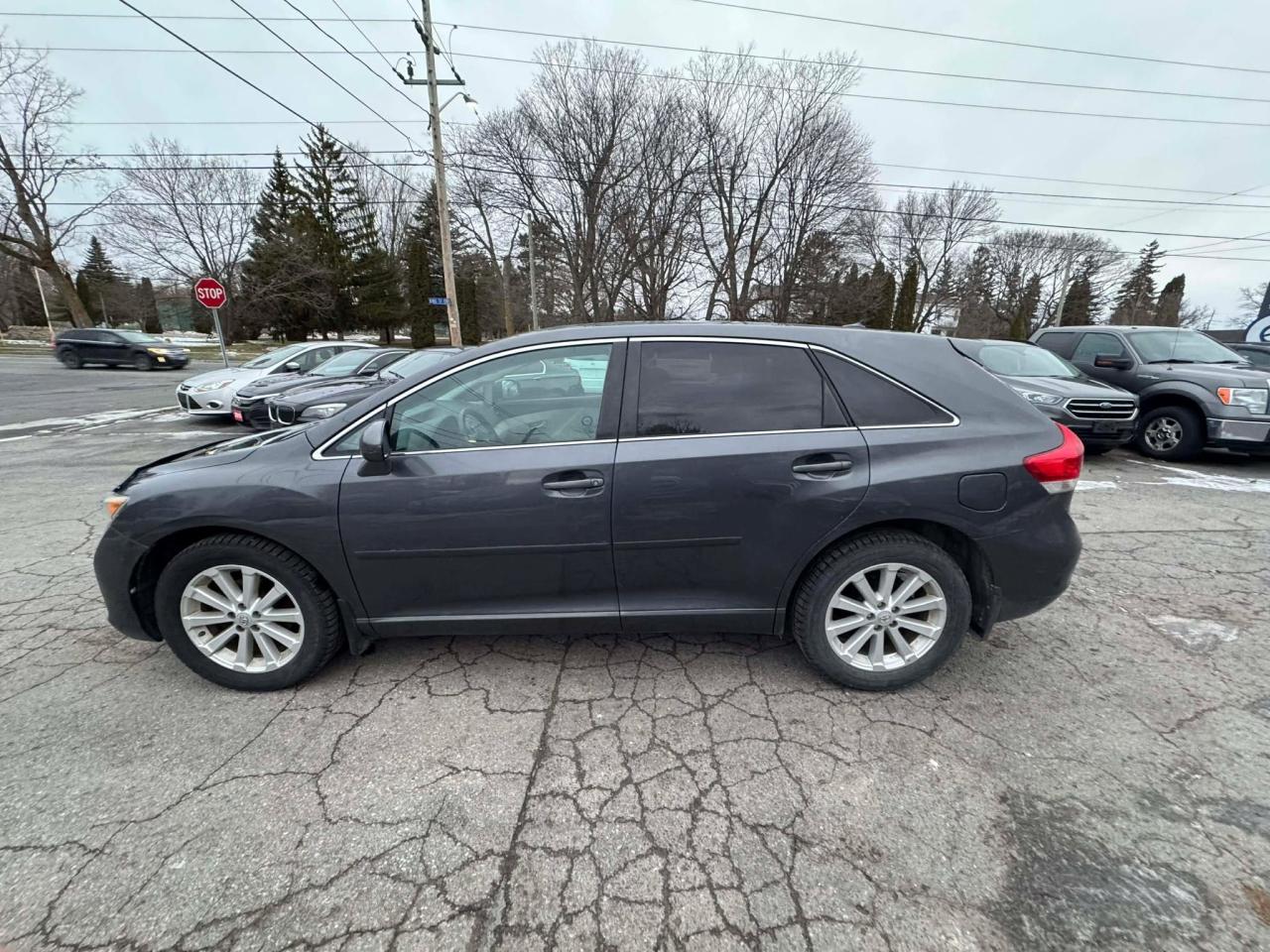 2011 Toyota Venza  Photo3