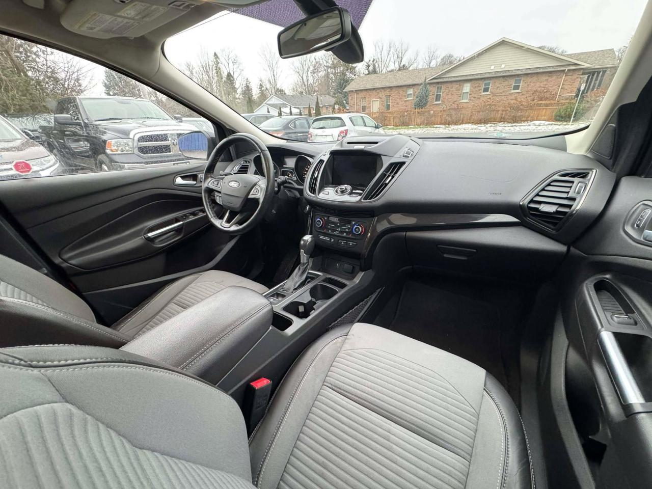 2017 Ford Escape Titanium Photo