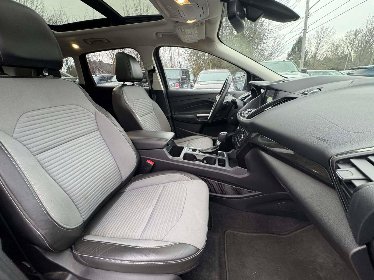 2017 Ford Escape Titanium Photo