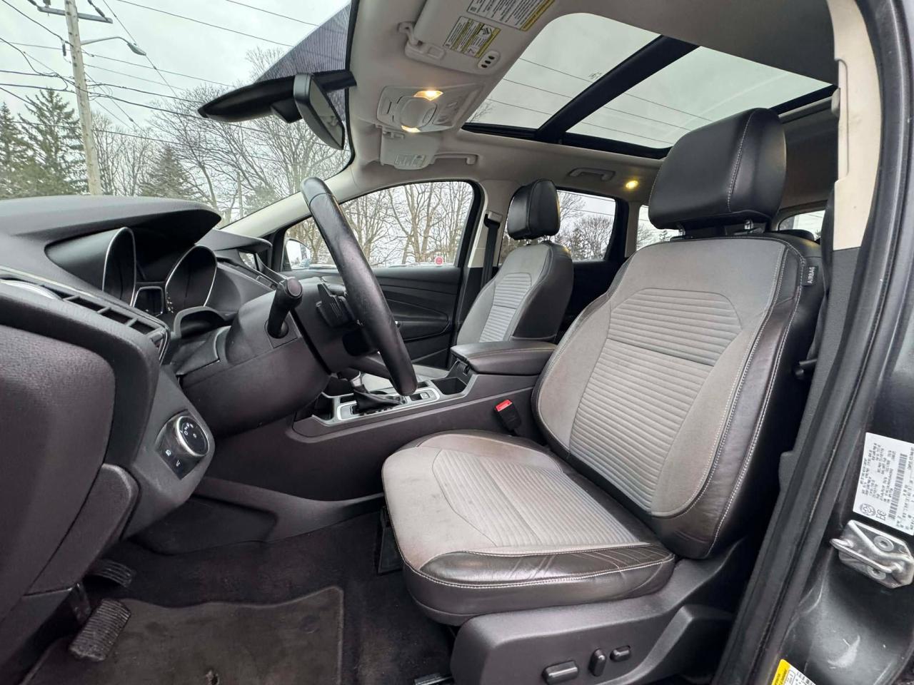 2017 Ford Escape Titanium Photo