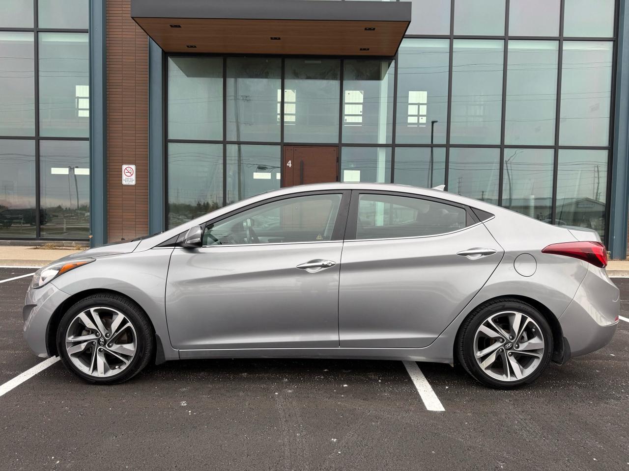 2015 Hyundai Elantra Limited Photo