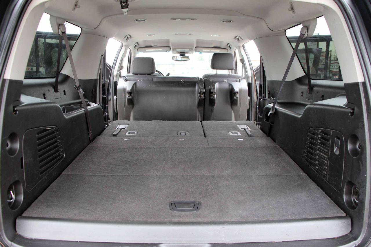 2016 Chevrolet Suburban 4WD 4dr 1500 LS Photo