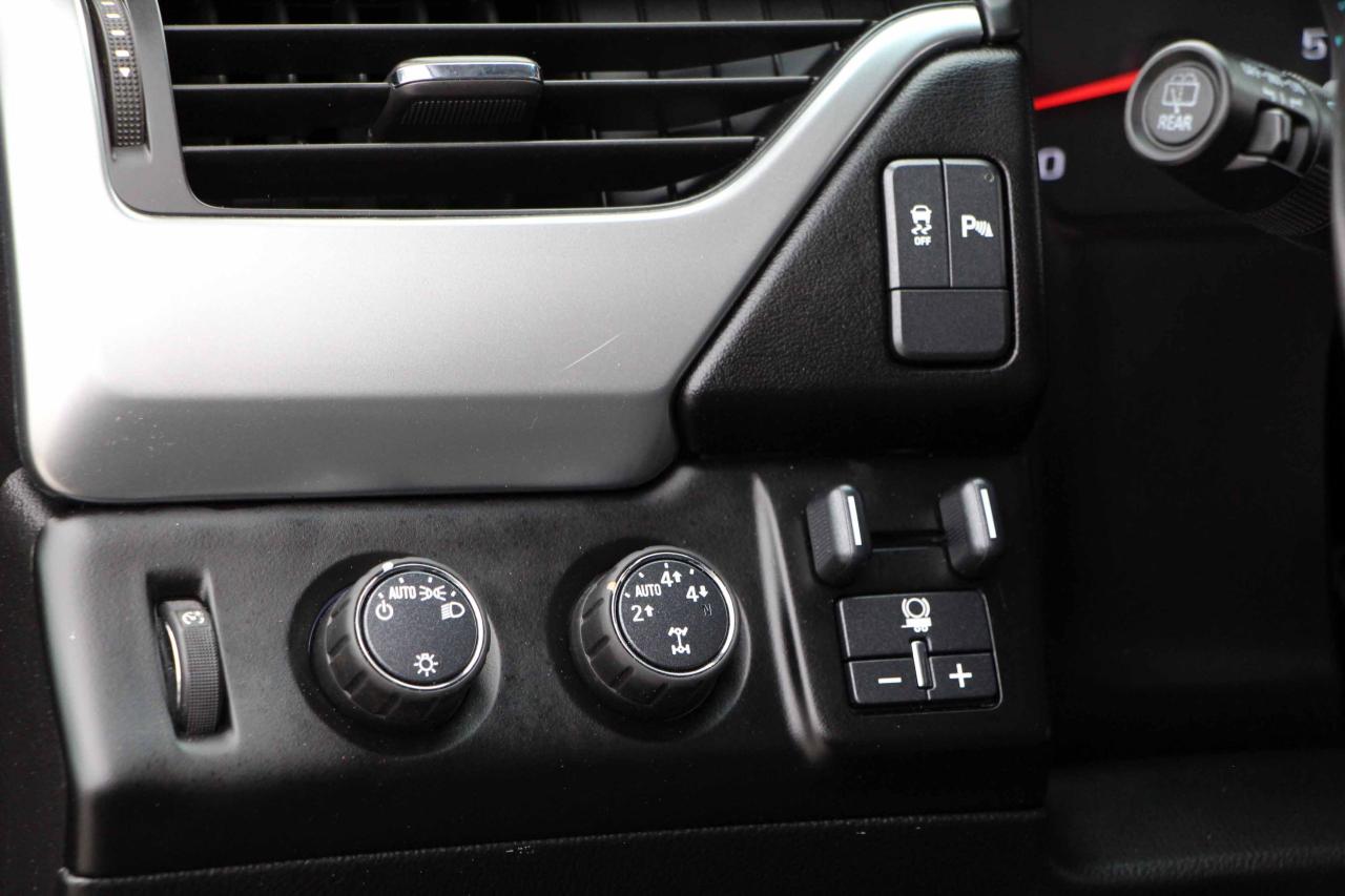 2016 Chevrolet Suburban 4WD 4dr 1500 LS Photo