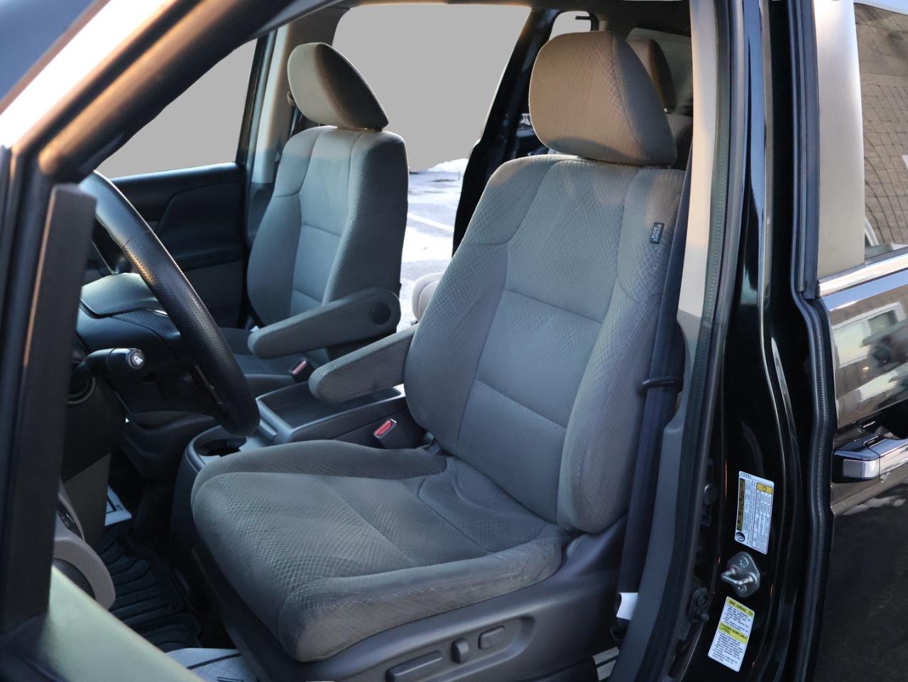 2016 Honda Odyssey EX CERTIFIED *1 OWNER*8 SEATS* DVD CAMERA BLUETOOTH HEATED CRUISE ALLOYS Photo