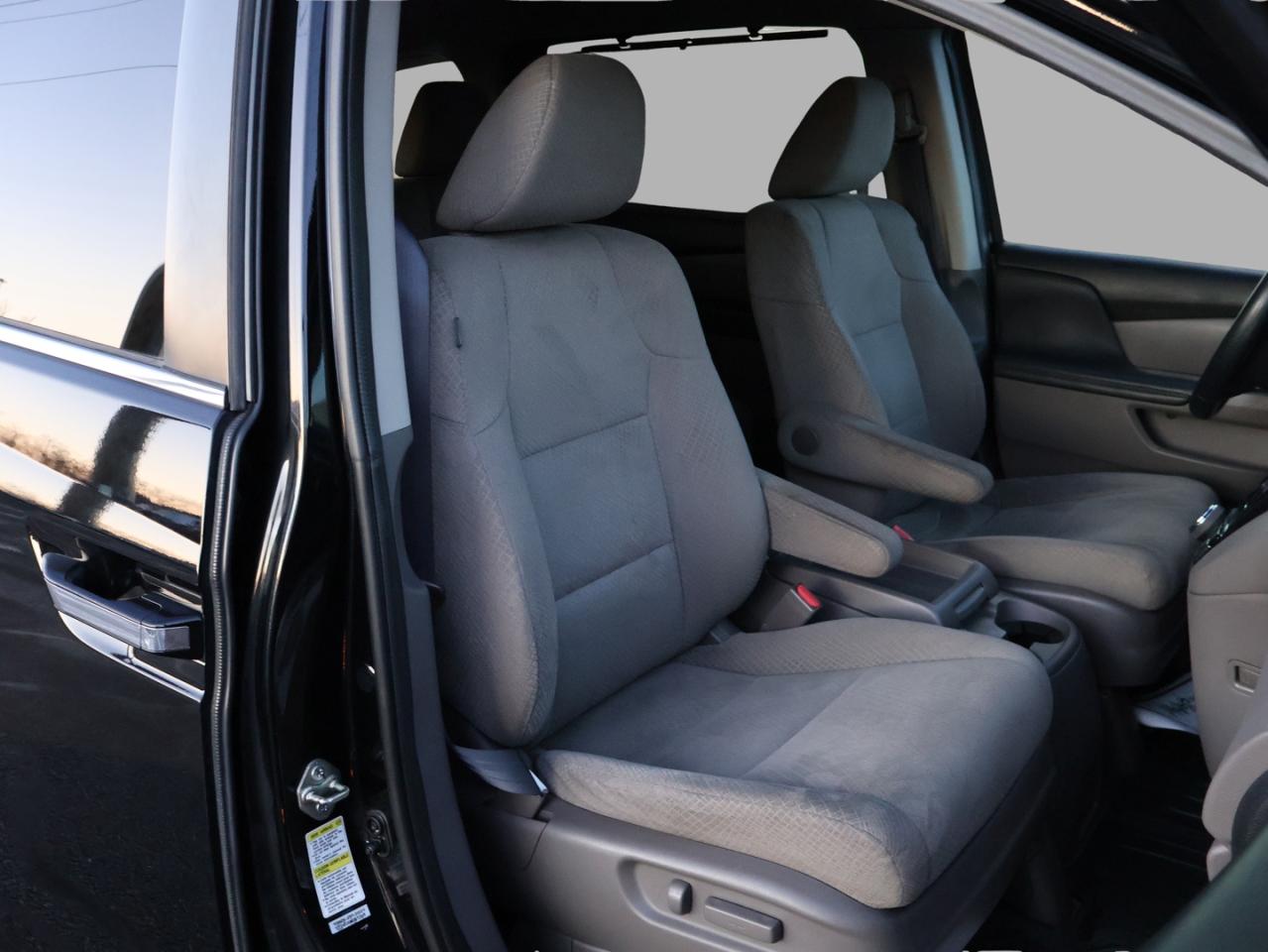 2016 Honda Odyssey EX CERTIFIED *1 OWNER*8 SEATS* DVD CAMERA BLUETOOTH HEATED CRUISE ALLOYS Photo