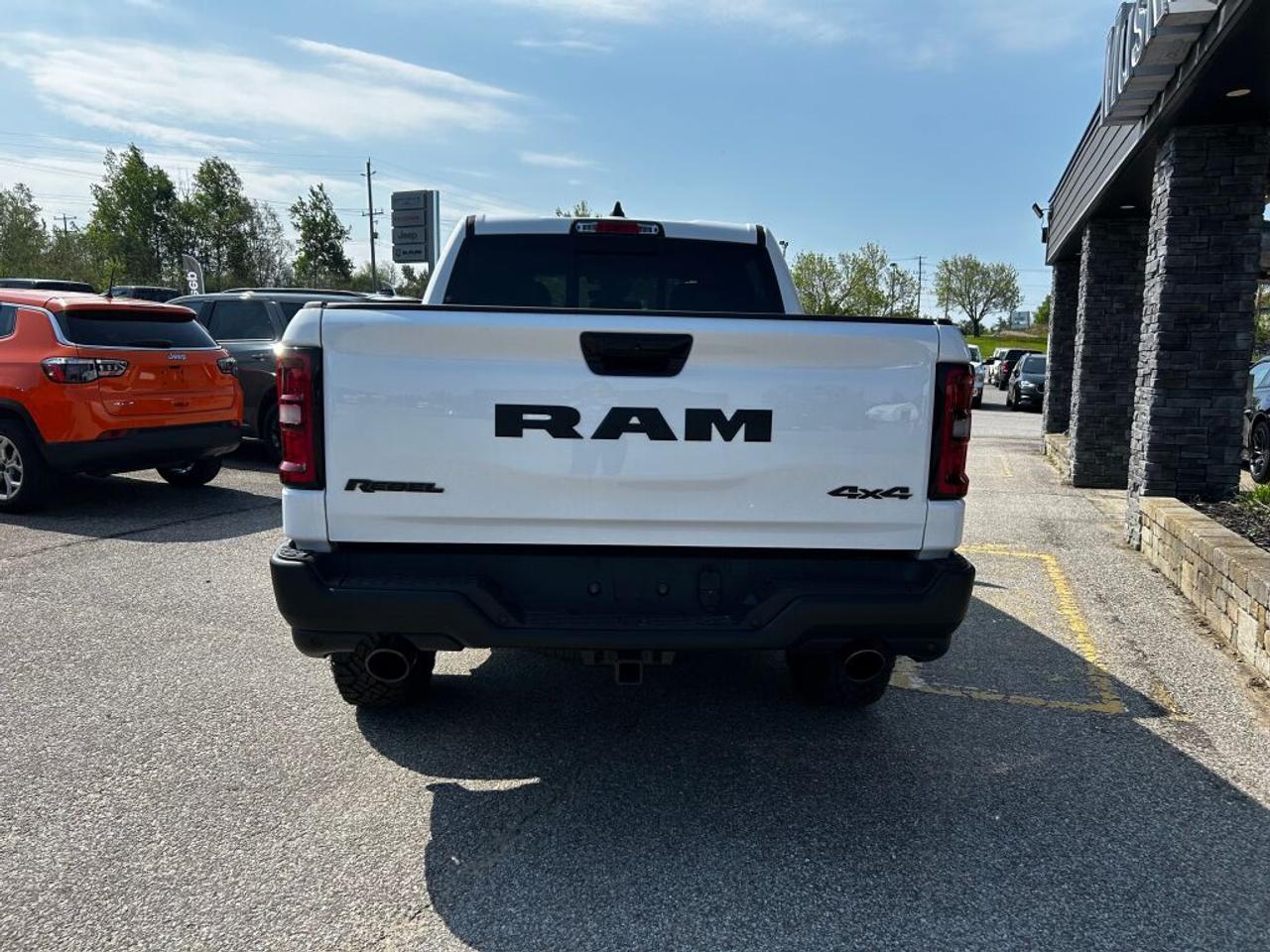 13343618